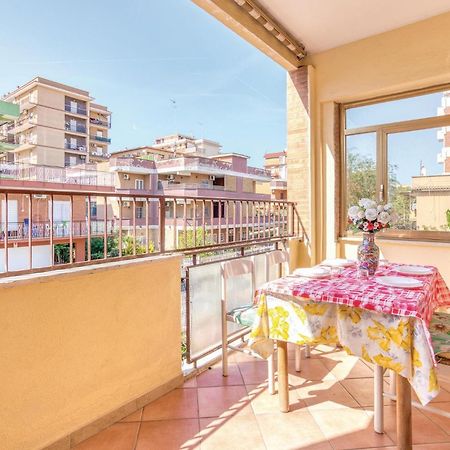 Gorgeous Apartment In Ladispoli Rm With Wifi Exterior foto